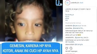 Gemesin, Alasan Polos Anak Ini Cuci Ponsel Ayahnya