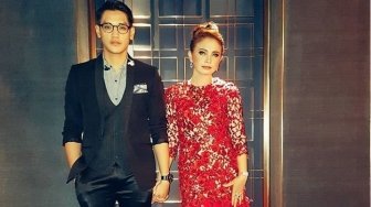 Makin Mesra dengan Baju Couple, Rossa dan Afgan Didoakan Netizen Berjodoh