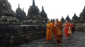 Jelang Waisak, Belasan Pemuka Agama Dunia Kunjungi Borobudur