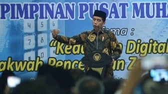 Presiden Joko Widodo menyampaikan paparan sebelum penutupan Pengkajian Ramadan 1439 H yang diselenggarakan oleh PP Muhammadiyah di Kampus Universitas Muhammadiyah Prof Dr Hamka, Ciracas, Jakarta, Selasa (29/5). 