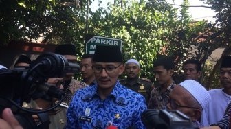 Heboh Pohon Hias di Thamrin, Sandi Peringatkan Kepala Sudin