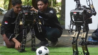  Sebanyak tiga tim dari ITS  untuk berlaga pada ajang kompetisi robot tersebut. 