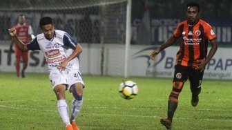 Tundukkan Perseru Serui, Arema FC Keluar dari Zona Merah