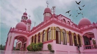 Mengintip Masjid Cantik Berwarna Pink di Filipina