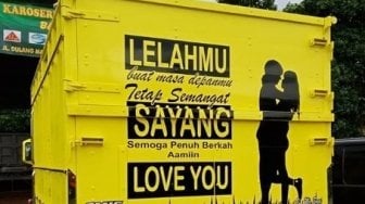 10 Tulisan Truk Pantura Kocak Ini Bisa Kamu Nikmati Selama Mudik