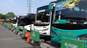 Kisah Sopir Bus Militan, 5 Tahun Tak Mudik Lebaran