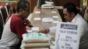 Niat Zakat Fitrah untuk Diri Sendiri dan Cara Bayarnya Pakai Beras atau Uang