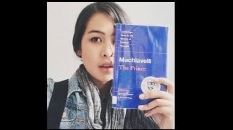 Rupanya, Ini yang Bikin Maudy Ayunda Keranjingan dengan Buku