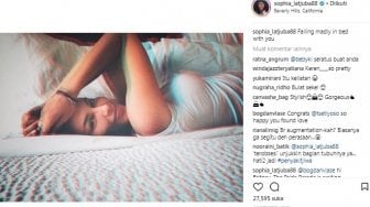 Bikin Kaget, Begini Hasil Jepretan Selfie Sophia Latjuba!