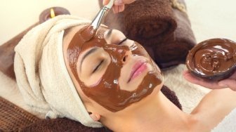 Wajib Coba! Manfaat Masker Dark Chocolate untuk Kecantikan Wajah