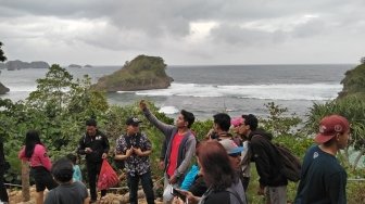 Warga Dan Wisatawan Di Kawasan Pantai Selatan Diharap