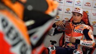 Marquez: Nyaris Jatuh, Kaki dan Tangan Kiri Terpeleset