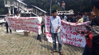 Jelang Pilkada Jateng, 2 Kelompok Massa 'Geruduk' Gedung KPK