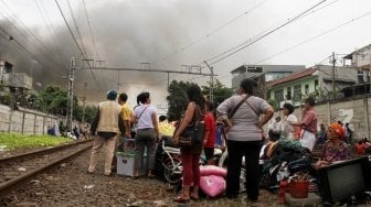 Kebakaran di Kelurahan Tanah Tinggi, Jakarta, Selasa (26/6).