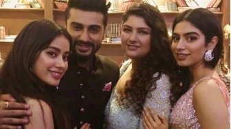 Tak Banyak Diketahui, 3 Pasang Seleb Bollywood Ini Saudara Tiri