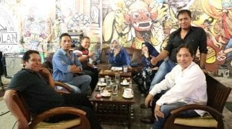 Tunjukkan Bukti Tinta di Jari, Dapat Kopi Gratis di Tjap Pregolan