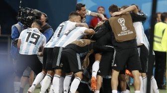 Para pemain Argentina merayakan gol Marco Rojo ke gawang Nigeria. Fatih Aktaş/Anadolu