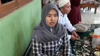 Robiatul, Ibu Guru yang Dipecat karena Coblos Ridwan Kamil