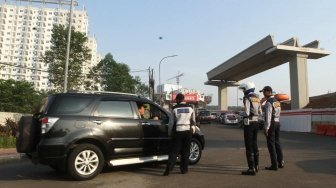 Uji Coba Ganjil Genap di Jalan MT Haryono