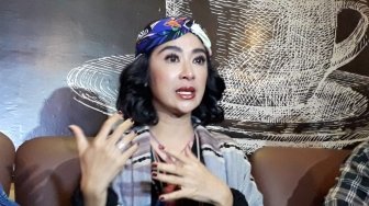 Pemakaman Edy Menunggu Kedatangan Uut Permatasari