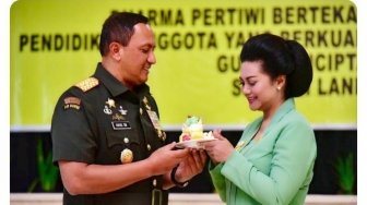 5 Artis Ini Rela Tinggalkan Dunia Hiburan usai Jadi Istri Abdi Negara