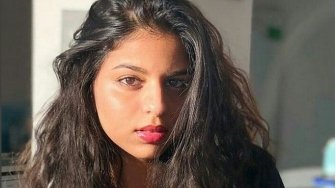 Suhana Khan Pamer Punggung Mulus di Potret Terbaru, Penggemar Terpesona