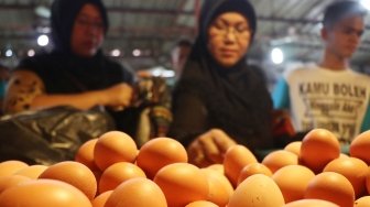 Harga Telur Ayam Merangkak Naik