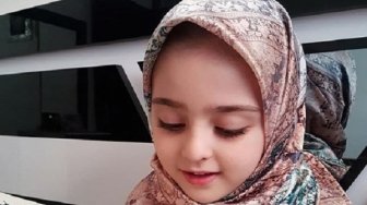 Gadis Cilik Asal Iran Ini Mendadak Sita Perhatian Publik Dunia