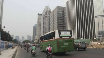 Bus dilarang lintasi jalan protokol saat Asian Games (suara.com/Muhaimin Untung)