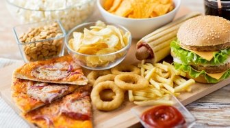 Dokter: Makan Junk Food Selama Sebulan Bikin 10 Tahun Lebih Cepat Meninggal