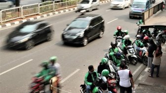 Gratiskan Penghafal Al Quran, Driver Ojol ini Panen Pujian