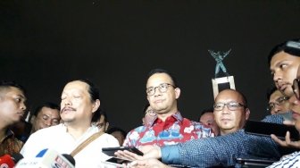 Anies: Staf Khusus Jangan Ganggu Pekerja di Kali Item