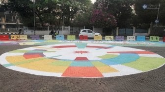 Warna-warni Mural Asian Games di Jalan Proklamasi