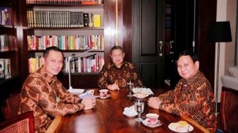 Pasang Foto AHY - Prabowo Bertemu, Ani Yudhoyono: Semoga Berkah