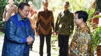 SBY Temui Prabowo di Kediamannya