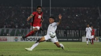 Suasana pertandingan penyisihan Grup A Piala AFF U-16 antara Timnas Indonesia vs Timor Leste di Stadion Gelora Delta Sidoarjo, Sabtu (4/8/2018) malam, yang akhirnya dimenangkan Timnas U-16 dengan skor 3-0. [Suara.com/Dimas Angga P]