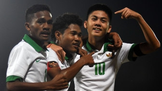 Bantai Kamboja, Indonesia Juara Grup A