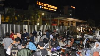 Kewalahan Tangani Korban Gempa, Pasien Dirawat di Tempat Parkir