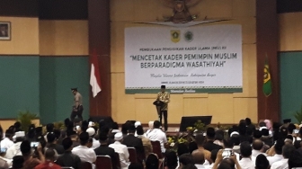 Di Hadapan Ulama, Jokowi Sedih Dituduh PKI