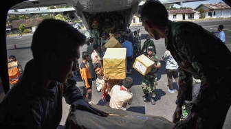 Bantuan Korban Gempa Lombok Menumpuk di Kantor Pos Mataram