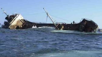 Kapal Feri Tenggelam di Perairan Maluku Utara, Angkut 42 Penumpang