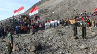 5 Gunung Ini Jadi Lokasi Upacara Hari Kemerdekaan RI