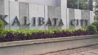 Ricuh Soal Penertiban Bendera Merah Putih di Apartemen Kalibata City