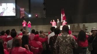 Di Depan Bakal Caleg PSI, Mahfud MD Cerita Soal Godaan Suap