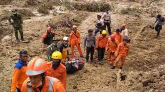 Banyak Kawasan Terisolir, Relawan Desak Status Bencana Nasional