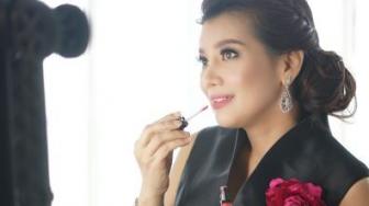 Ini Pentingnya Pilih Make up yang Menutrisi Kulit