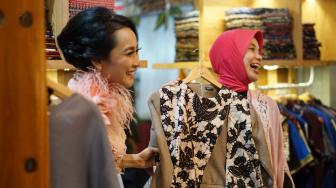 Irma Susanti Sukses Bawa Batik Tulis Kustom hingga ke London