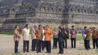 Candi Borobudur Bakal Dihiasi Payung-Payung Cantik