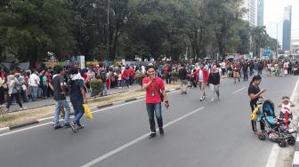 Antrean Penonton Penutupan Asian Games di GBK Mengular 100 Meter