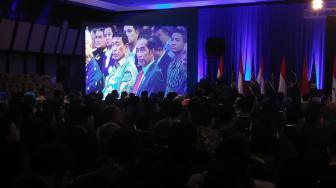 Jokowi Titip Program Pemerintah ke 575 Bacaleg Partai NasDem